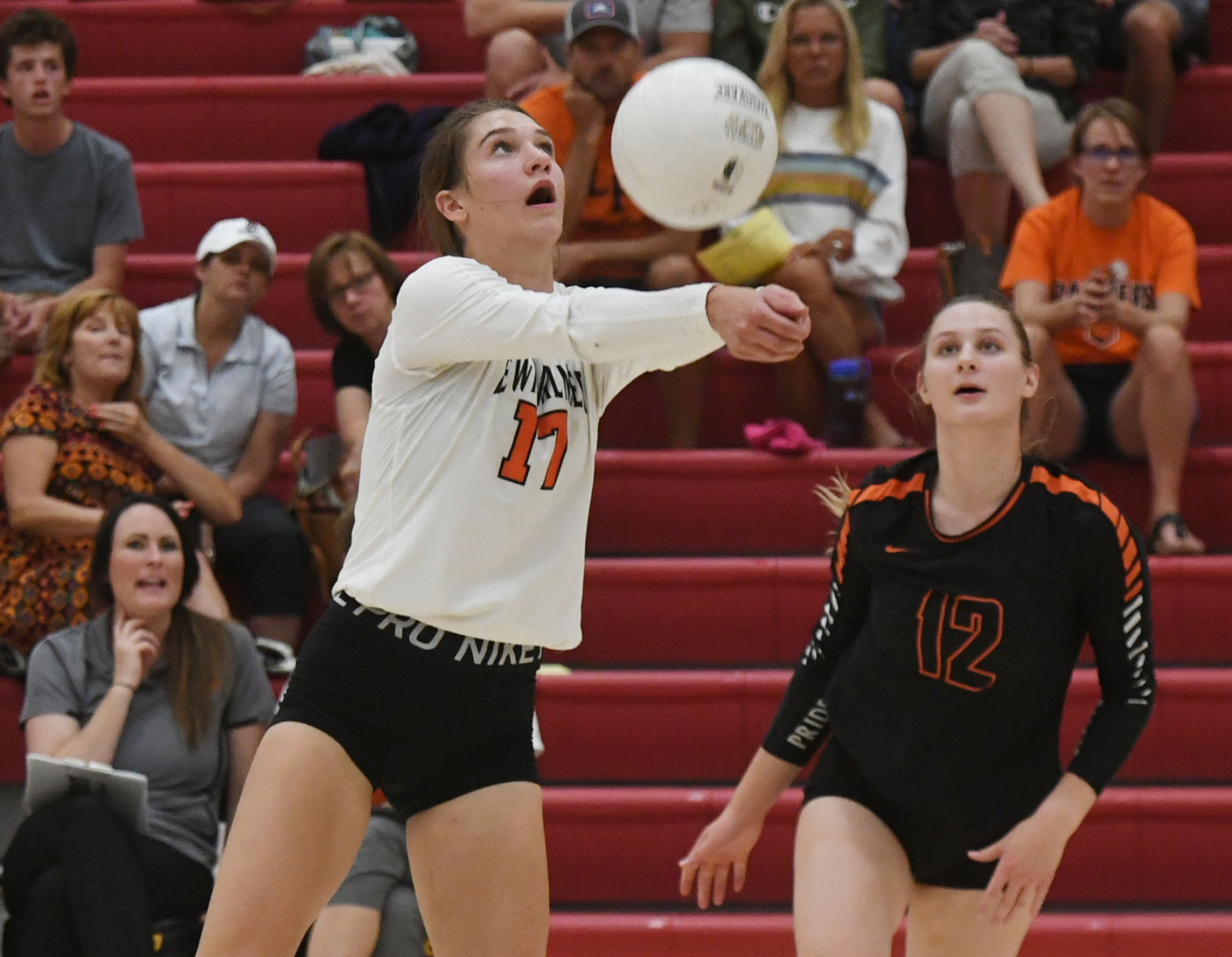 090419-s-volleyball 30.JPG